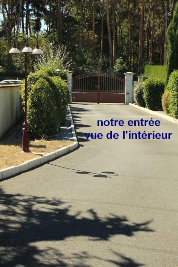 Ferienwohnung Logement Entre Chambord Et Le Zoo De Beauval Contres  Exterior foto
